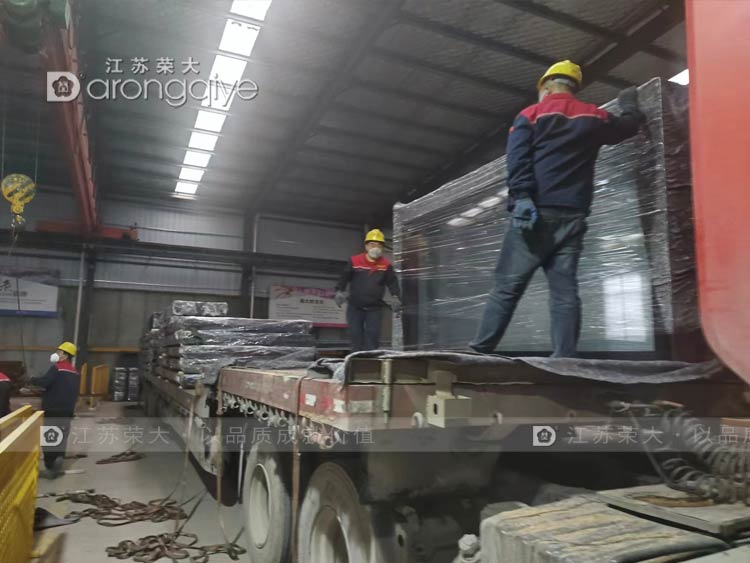 �����ǻ۹���վ�����b܇